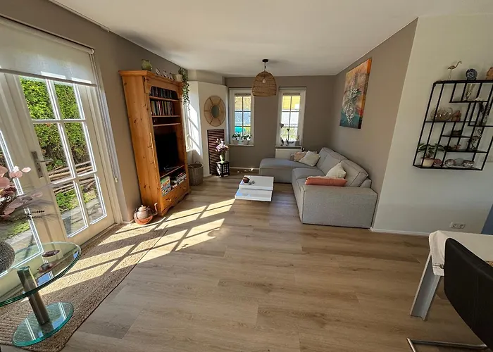 Comfortabel En Gezellig Vakantiehuis Bij Het Strand